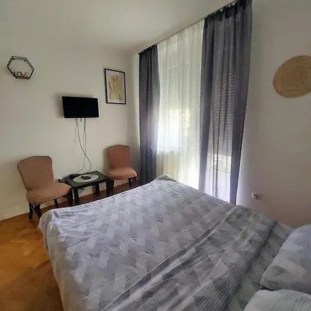 Stan Na Dan Alexa Sa Free Parkingom