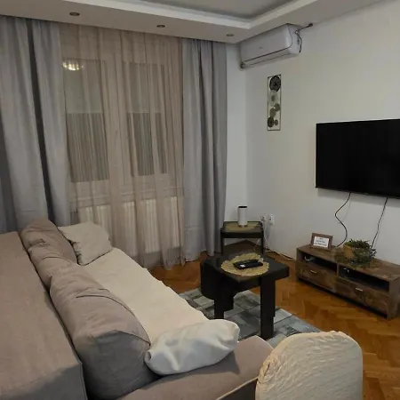 Stan Na Dan Alexa Sa Free Parkingom Apartamento Novi Sad